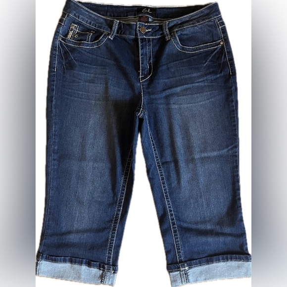 Earl Jeans Capris Timeless Style. Excellent condition. Size 14P - Picture 1 of 7